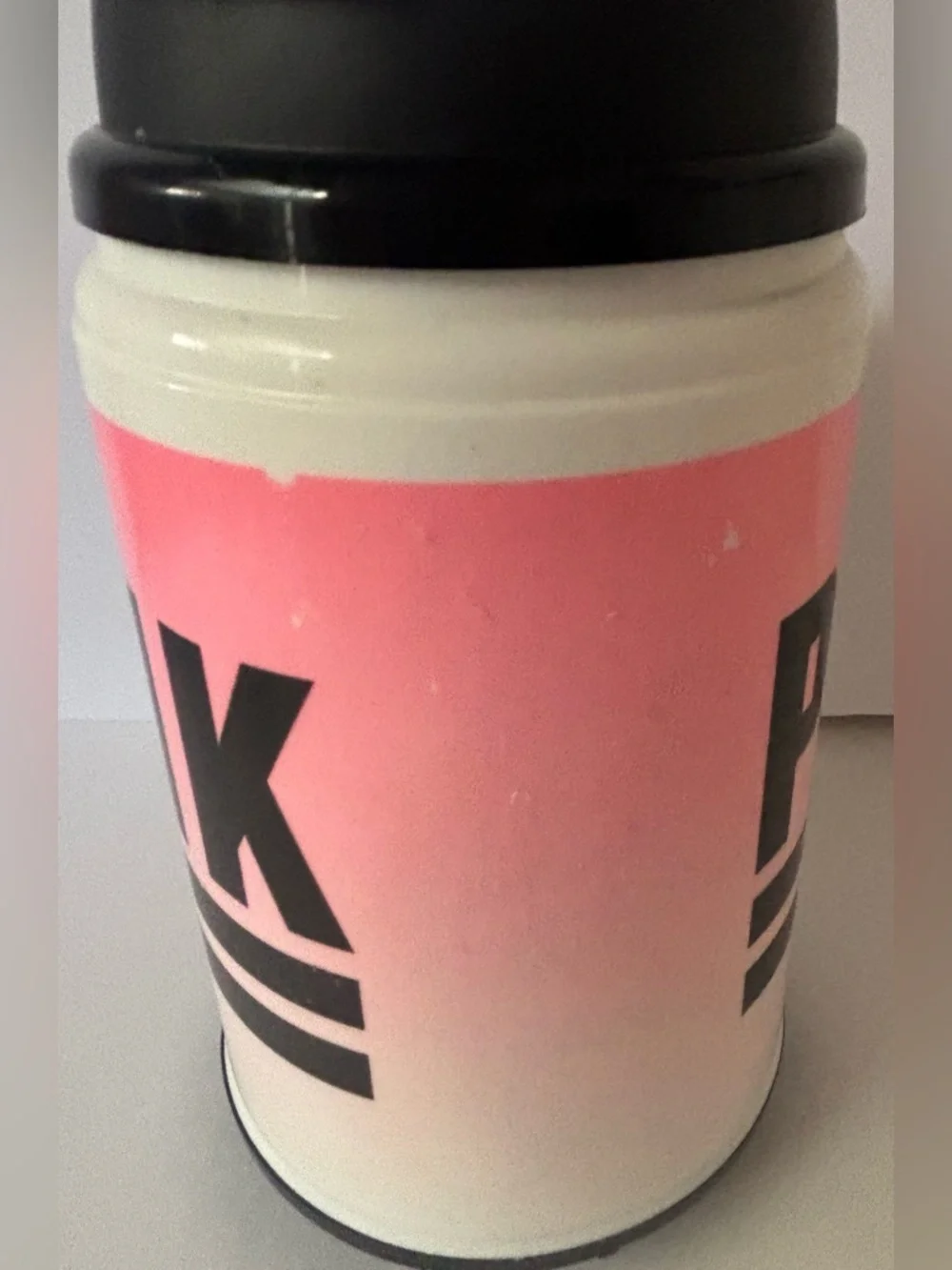 PINK Victoria’s Secret chug mug with  lid 24 oz plastic pink white black